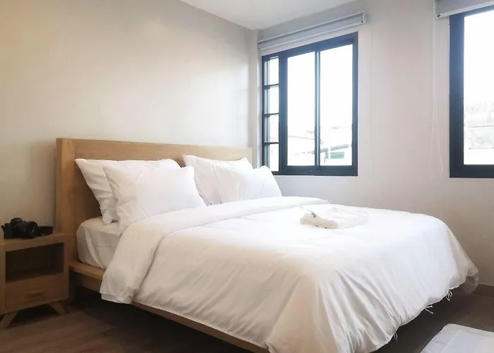 Yakthai Poshtel Vandrerhjem *